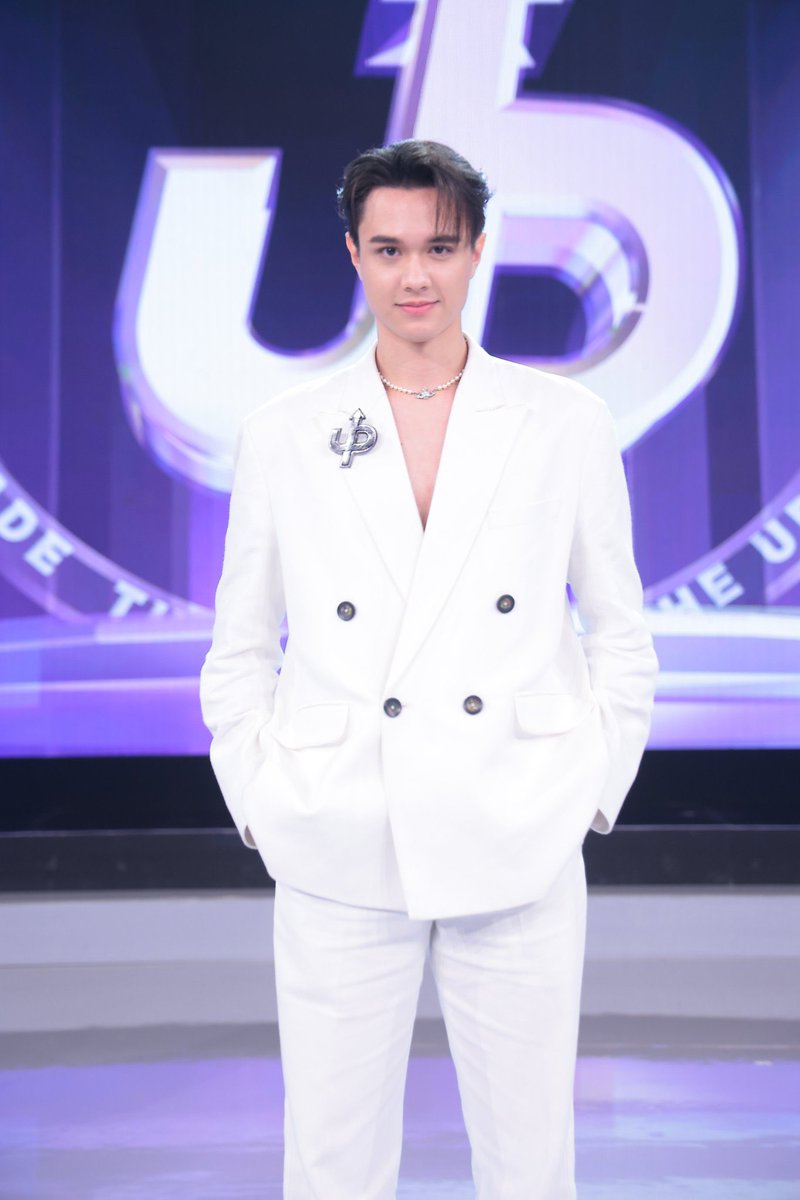 naamjim's tweet photo. @TheUpgradeTH The Upgrade มีทั้งหมด 8 อีพี ไมกี้ใส่ชุดดำไปแล้ว 7.5 อีพี 🤣🤣ขอบคุณที่มีสีอื่นนะคะ5555 หล่อเหมือนเพิ่งลงมาจากสวรรค์😇🪽

#TheUpgrade #ไมกี้ปณิธาน #Mikepanitan https://t.co/20saJ0sqyf