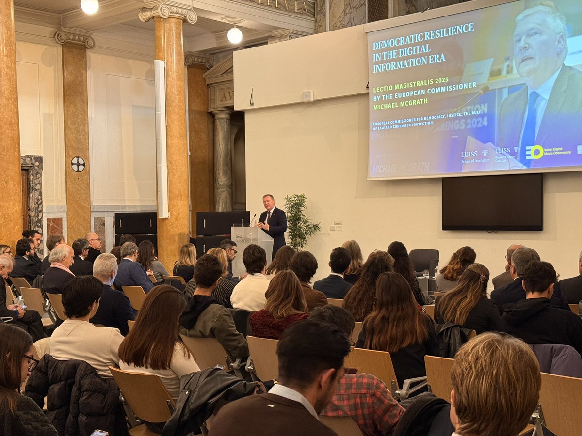 Scuola di Giornalismo Luiss tweet media