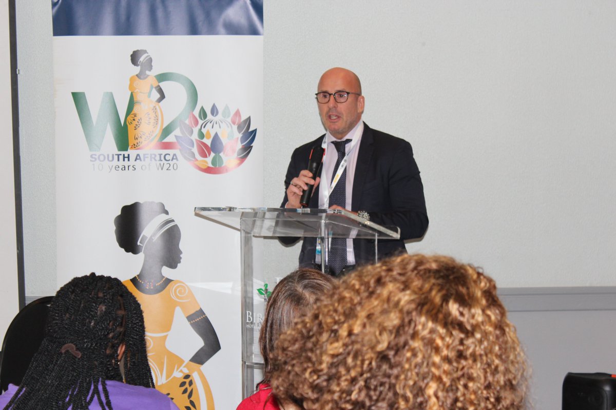 WOSSOGL's tweet image. @GenderLinks proudly partnered for a  side event at the G20 Social Summit in partnership with W20 and IDRC. The session highlighted the urgent need to centre care, equality and justice within🌎global policy conversations.
#G20SocialSummit #W20 #EndGBV #CareEconomy #EndGBV