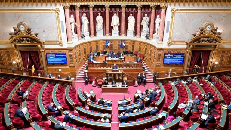 bfmbusiness's tweet image. 🔴 ALERTE INFO
Ils craignaient que les investisseurs fuient: les sénateurs suppriment l&apos;augmentation de la CSG sur les revenus du capital, pourtant voulue par les députés
l.bfmtv.com/TVrV