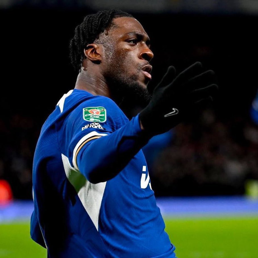 FabrizioRomano's tweet image. 🚨⚠️ Maresca: “Disasi and Sterling are both Chelsea players. Axel is helping the second team, helping the young players as he did during the international break”.

“At the moment, he is helping the second team and helping them”.