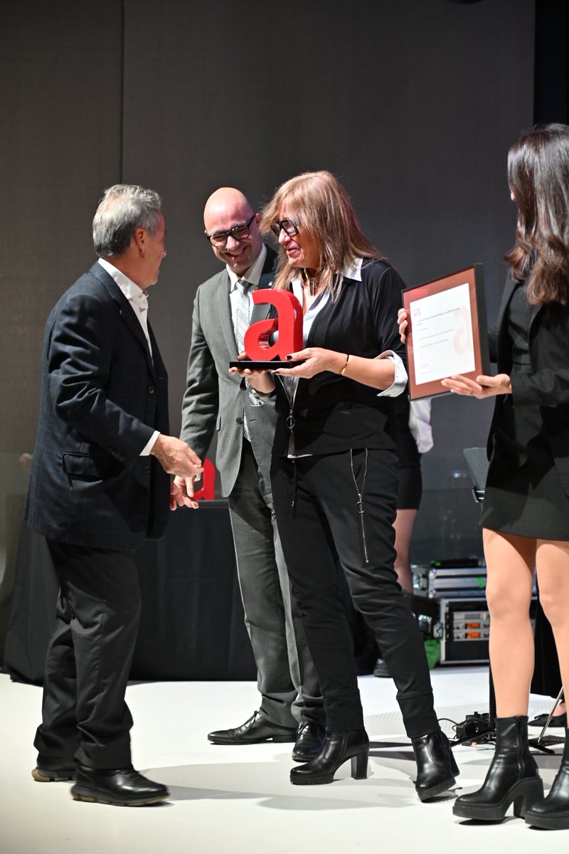🏆 Ahir vam celebrar la 23a Gala dels #PremisACRA, un reconeixement a la innovació i al compromís amb el benestar de la gent gran.

❤️ Enhorabona a tots els projectes premiats per la seva creativitat, impacte social i dedicació.

🤝 Des del Govern, continuem treballant al vostre