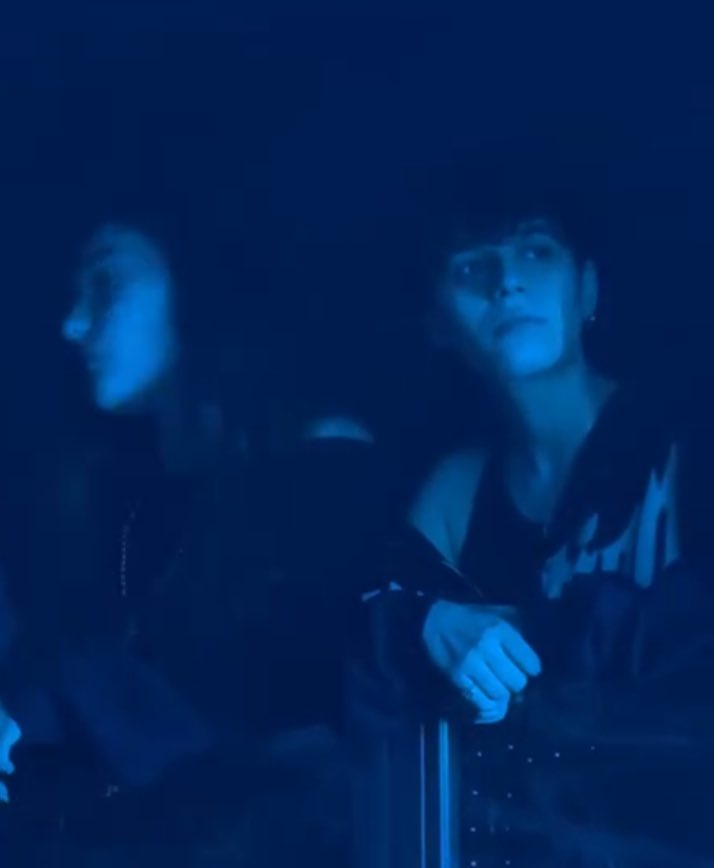 ireashleyy's tweet image. due perfezioni vicini son più belli #senzagnocca @senza_cri @loveanthem9