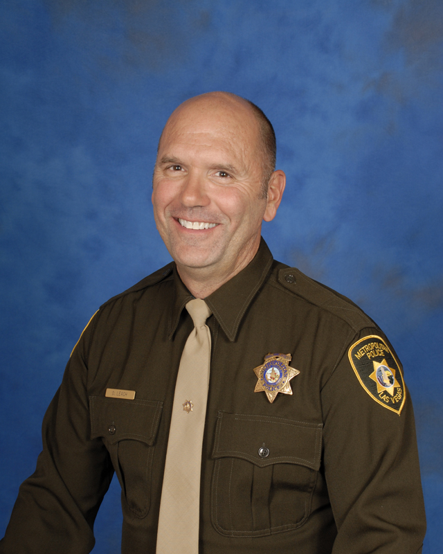 LVHonorGuard's tweet photo. EOW: Corrections Officer Daniel J. Leach
11/21/2009

Officer Leach joined LVMPD in 1984, and served as a dedicated CO in Laughlin. He was killed in a crash on U.S. 95 while transporting a van from CCDC. He was 49. We will never forget his service. 

#NeverForgotten #LVMPD https://t.co/TM26JERoLl