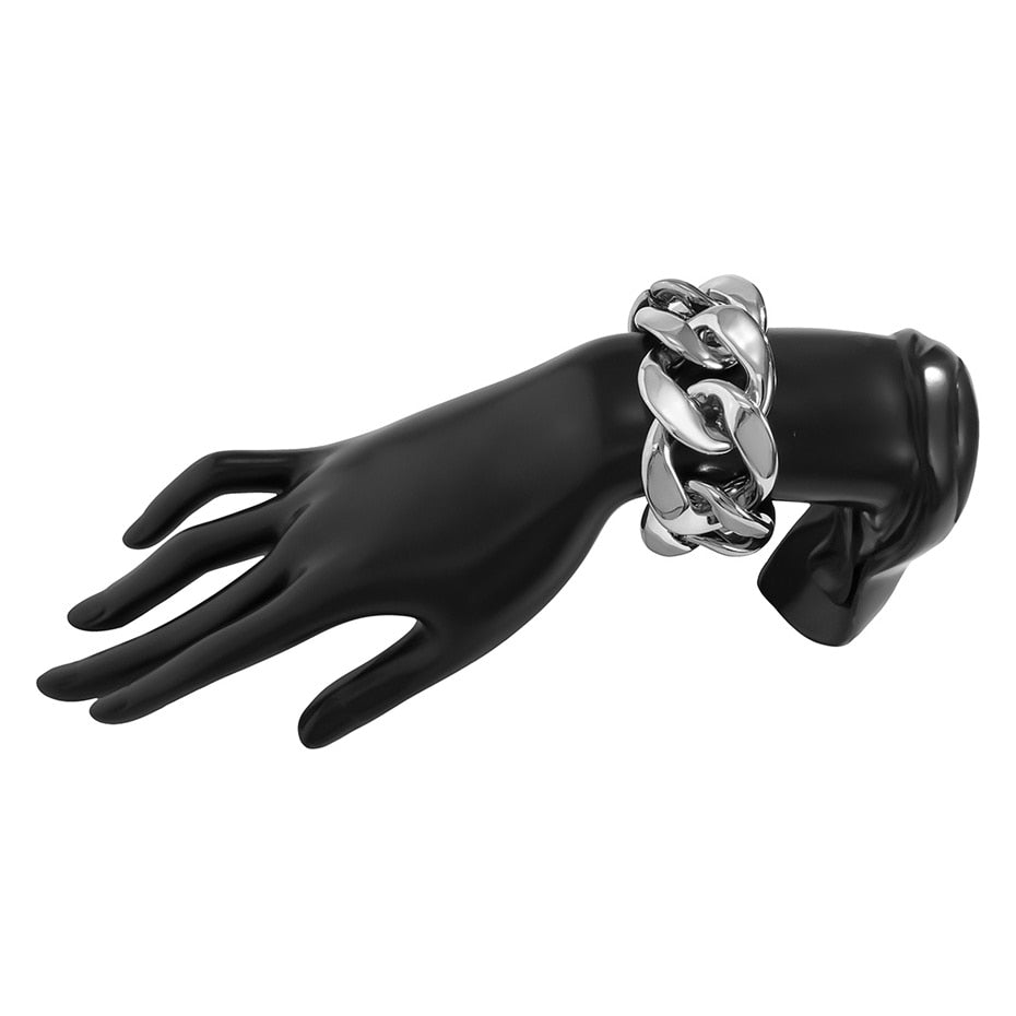 dragclosetes's tweet image. Dos tonos, un brillo imparable. La Pulsera Queen Glinda es el toque que tu look necesita. ¿List@ para ser el centro de atención? Aquí tienes la respuesta. #DragQueenCloset #Accesorios thedragqueencloset.es/products/pulse…