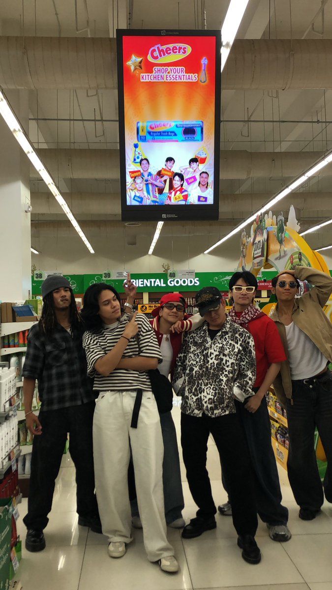 Our Messties, <a href="/Official_ALAMAT/">ALAMAT ᜀᜎᜋᜆ᜔ 🇵🇭</a>, went on a quick grocery visit to check out their Cheers trade materials! ❤️ If you spot these in stores, take a pic and tag us! 

#CheersxALAMAT #CheersToHappymess