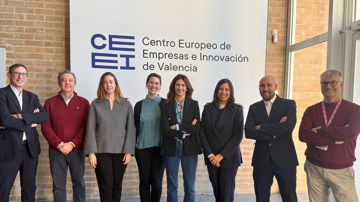 ceeivalencia's tweet image. Escuchamos a las 15 finalistas de #ScaleUpVlc. 🥊

Gracias al jurado por su compromiso 🙌 @jestebancid, Diego Martínez @techtransferUPV, @inmabeag, B. Eslava @CEV_CV, Flo Erize @Startup_VLC, A. Medrano @AJEValencia, Pilar Fandos @caixapopular, Jose Vilar @GVAivace y @RamonCEEIVLC
