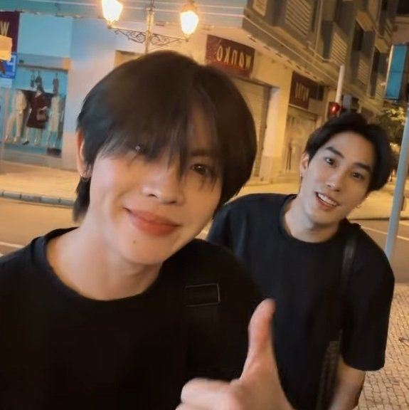 babybentenzly's tweet image. โห้ พี่วรรณ