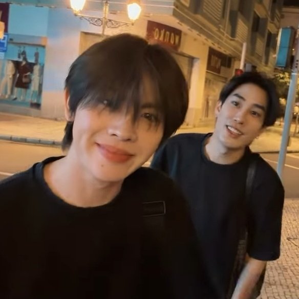 babybentenzly's tweet image. โห้ พี่วรรณ