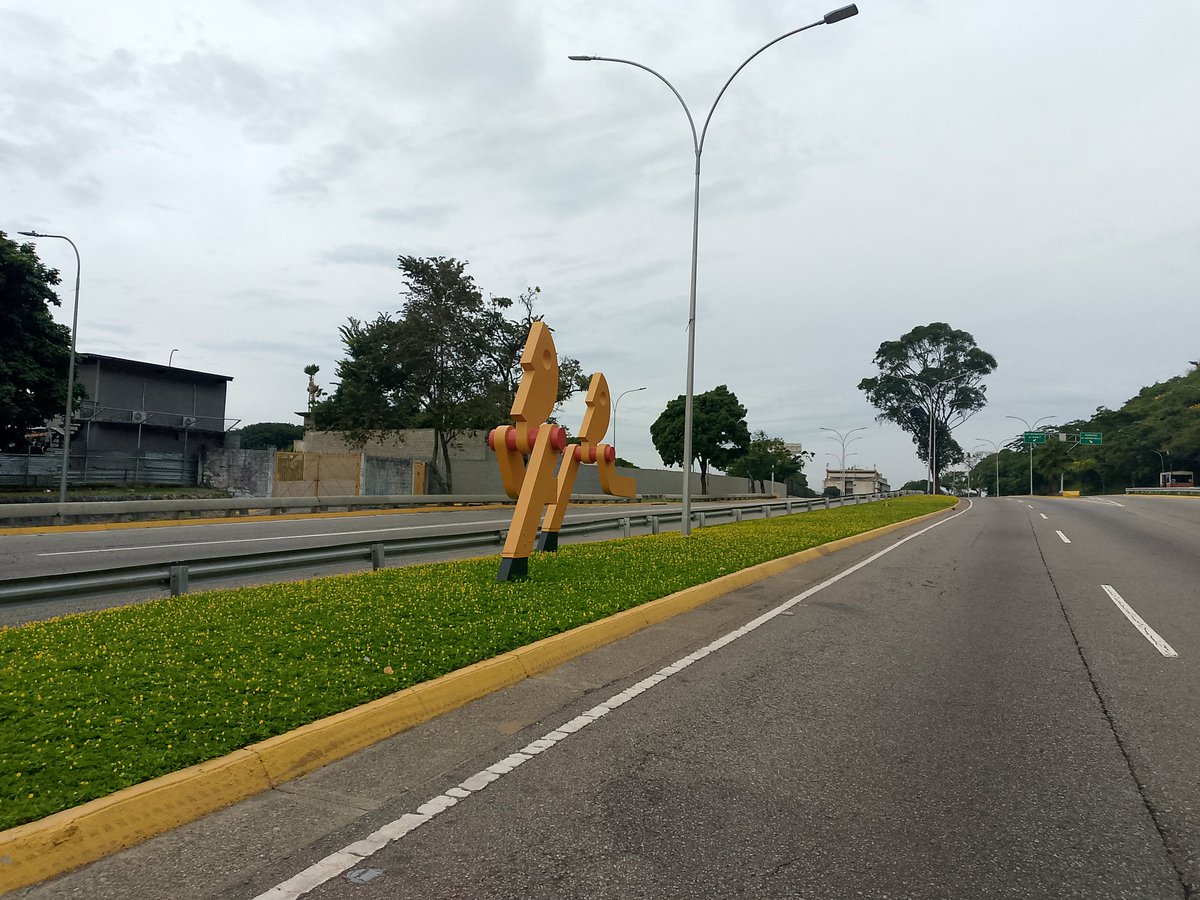 nv_viso's tweet photo. @sanketon2 Con una buena caminata por aquí los domingos y cero remordimiento, q delicia https://t.co/jPAmWr54Ms