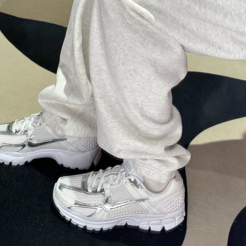 CaminoTV's tweet photo. la Vomero passe 62€ au lieu de 160€ quel régal 

https://t.co/0D9STAOsY9 https://t.co/1uWGtMR5sX