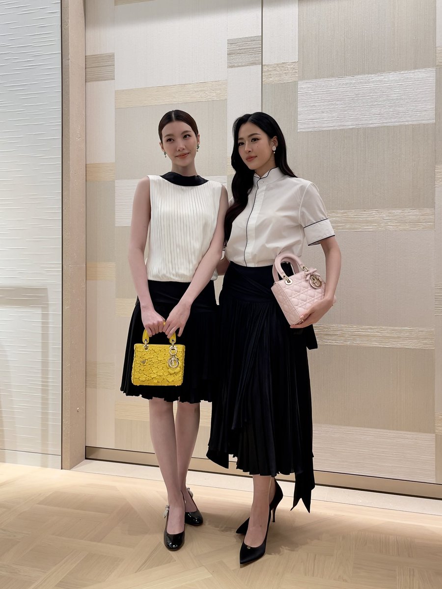 OnlyYouSeriesTH's tweet image. สวยเหมาะสมกันสุด ๆ 

LINGORM DIOR AT MACAU
#LingOrm_DiorMacau4Seasons
#หลิงออม #LingOrm