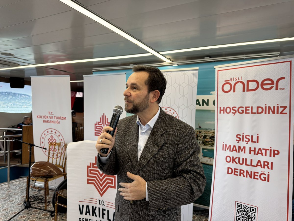 Şişli İmam Hatip’deki meslek dersi öğretmenleri ve ilçede görev yapan Din Kültürü ve Ahlak Bilgisi öğretmenlerimizin katılımıyla Valide Sultan Gemisi gezisi düzenlenmiştir. Programa Teşkilat Komisyonu İstanbul İlçe Dernekleri sorumlusu Birol Can ve ekibimiz de katılım sağlamıştır