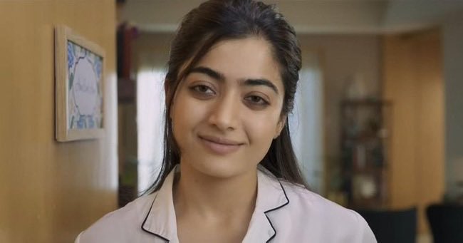 CinemaniaIndia's tweet image. Years taken by established South Indian actresses to make their Bollywood debut since their debut South Indian film:

#Nayanthara - 20 years (#Jawan)

#KeerthySuresh - 11 years (#BabyJohn)

#TrishaKrishnan - 8 years (#KhattaMeetha)

#RashmikaMandanna - 6 years (#Goodbye)