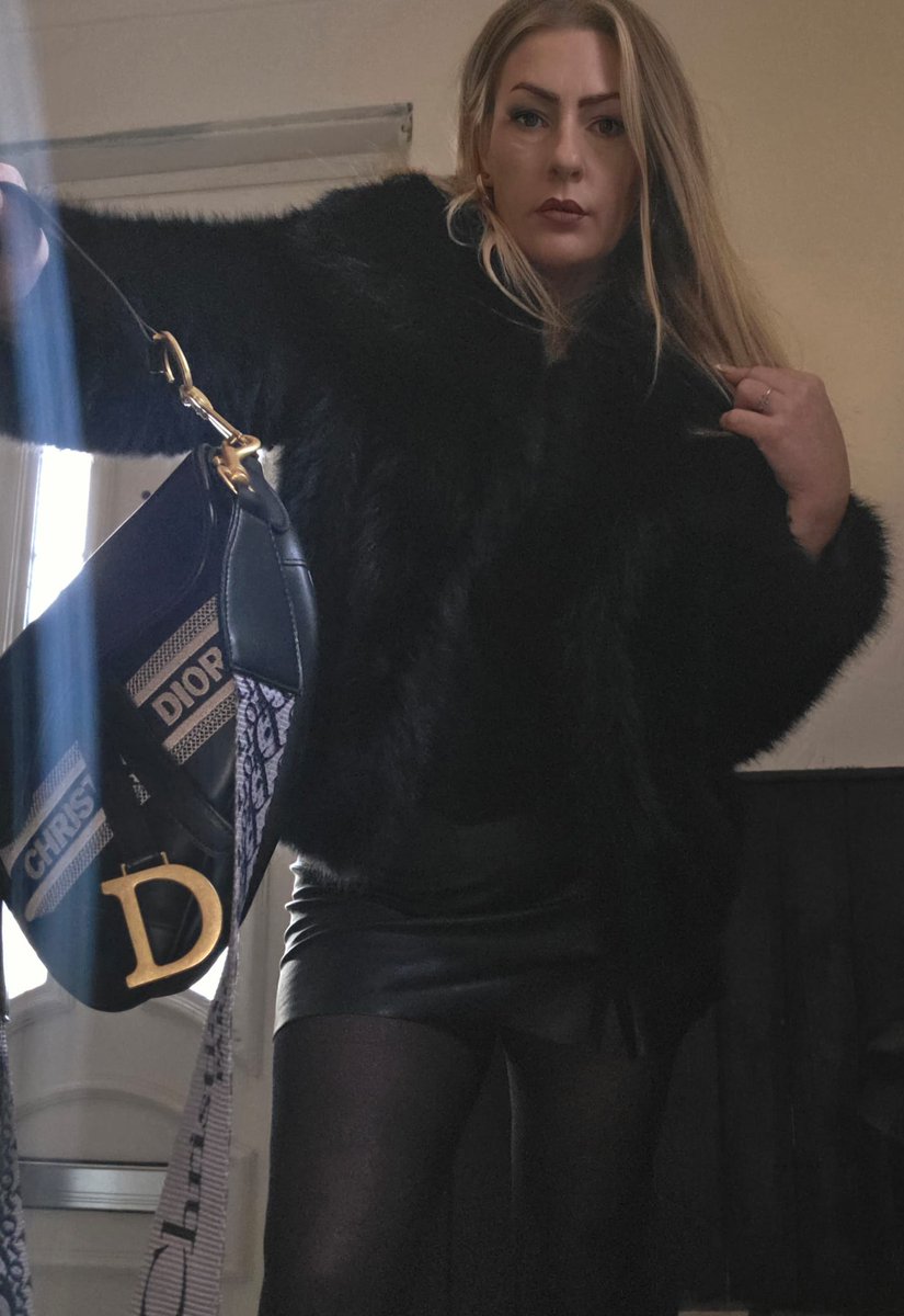 Shopping time...send your cards!!

Then definitely some drinks to wet the lips &amp; imagination!!
#cucky
#spoonspig
#subfunded
Goddess Femdom Findom Fetish Milf Submissive Paypig Finsub Slave paysub feet foot soles toes nylon lingerie boots cashmeet coffee errands spoonspig leather