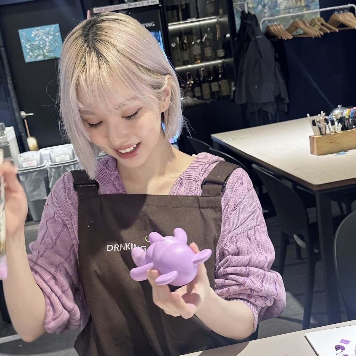 lovesvvz's tweet image. everyone shut up. eunha’s new gf material pics just dropped.