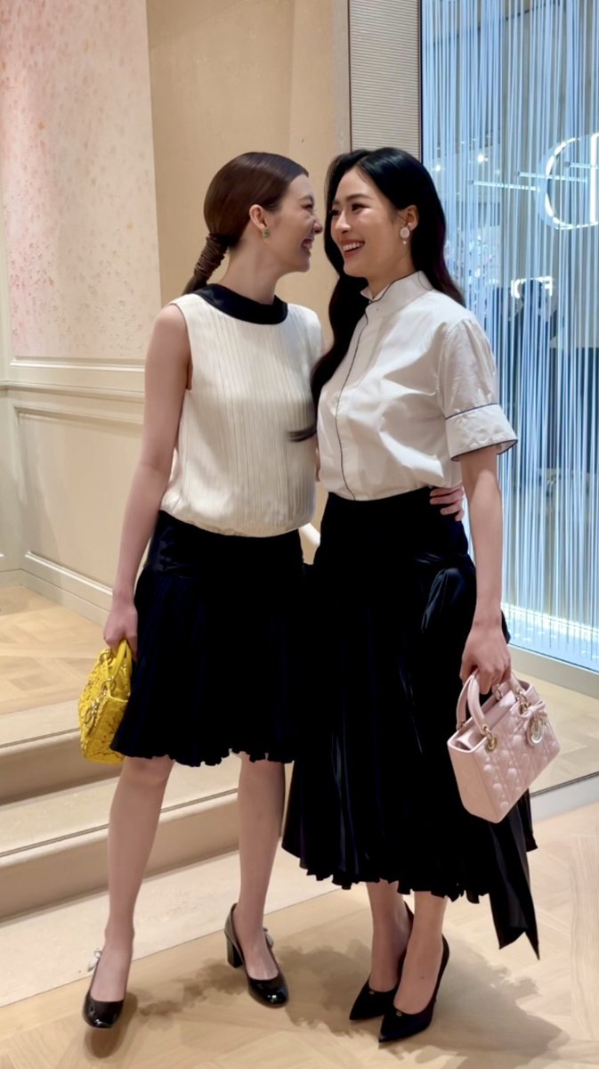 OnlyYouSeriesTH's tweet image. พิดาราทำอะไรกันคร้าาาาาา  🤭

LINGORM DIOR AT MACAU
#LingOrm_DiorMacau4Seasons
#หลิงออม #LingOrm