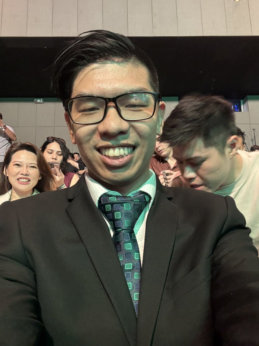 itzBolt's tweet image. We at the @GAM3Sgg_ awards show!