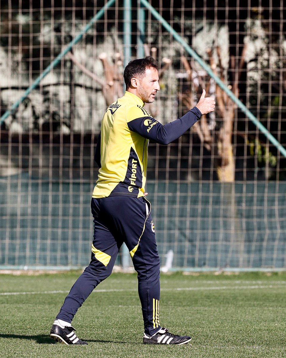 Fenerbahce's tweet image. 📸 Ç. Rizespor maçı hazırlıklarımıza devam ediyoruz.

#RİZvFB