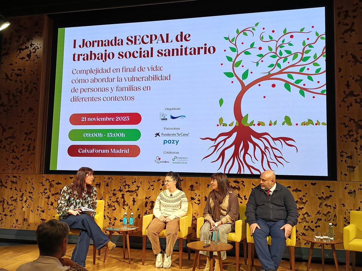 ☑️ En una mesa moderada por Antía Fariñas, analizamos el impacto socioeconómico de la enfermedad en pacientes con necesidades paliativas, las implicaciones para la familia de la carga económica que supone el final de la vida y los decesos complejos | 🧵 Sigue hilo 👇