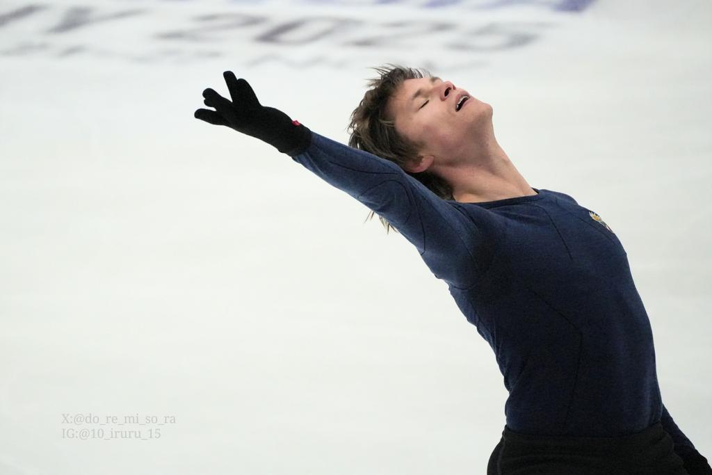 こんな風に音を感じながら伸び伸びと表現するデニスのパフォーマンス好きよ
#DenissVasiljevs
#finlandiatrophy