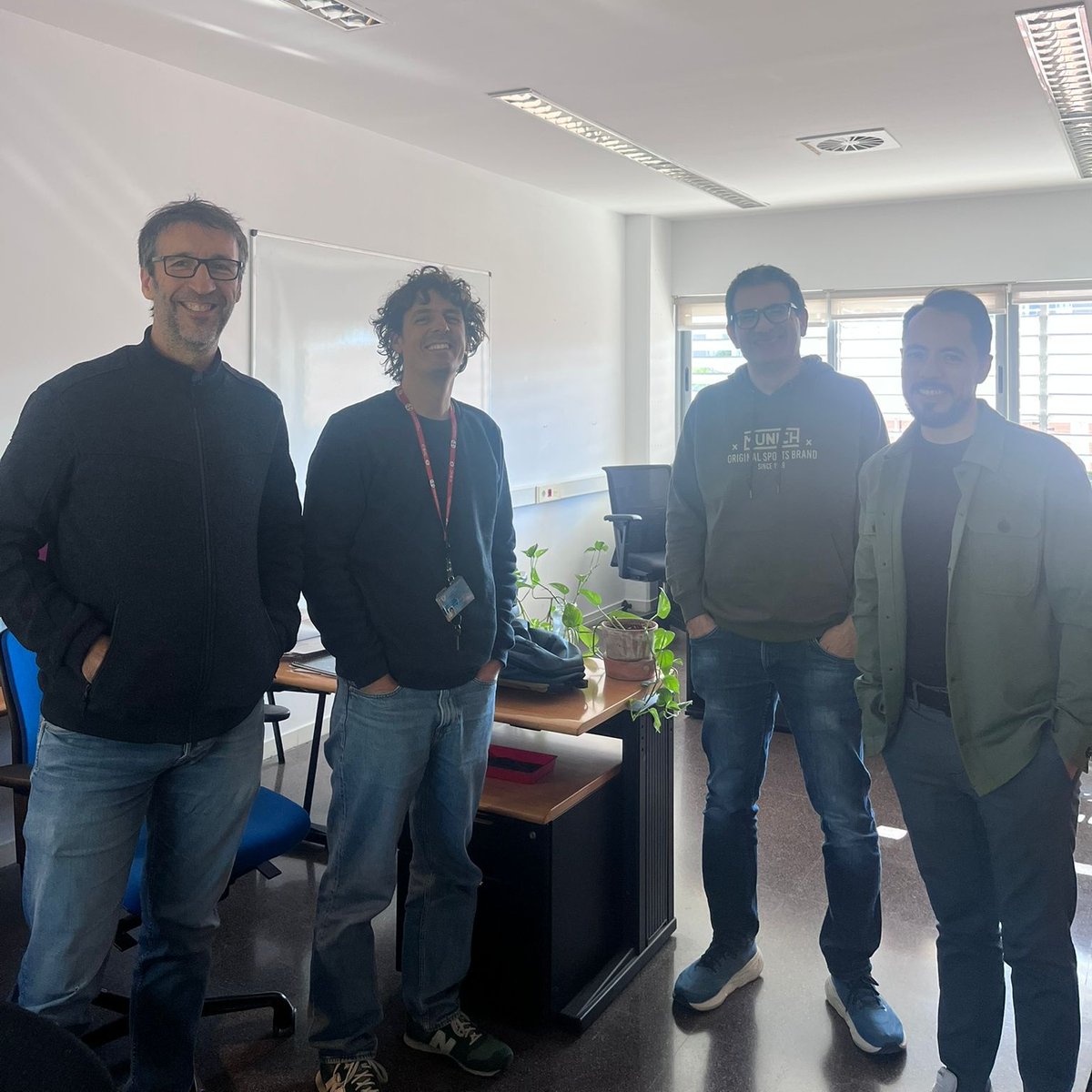 IRI_robotics's tweet image. ➡️👥️ Afterwards, Leonel met with Joan Solà, Joan Vallvé and Juan Andrade from the Mobile Robotics Group (left-right) to learn more about their latest projects 🤖

#IRI #AlumniTalks