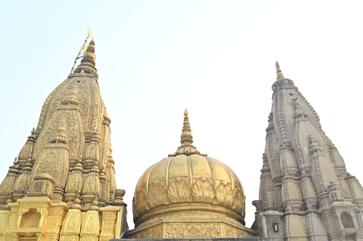 ShriVishwanath's tweet image. ।।श्री काशीविश्वनाथो विजयतेतराम।।  

#banaras #kashivishwanath #harharmahadevॐ