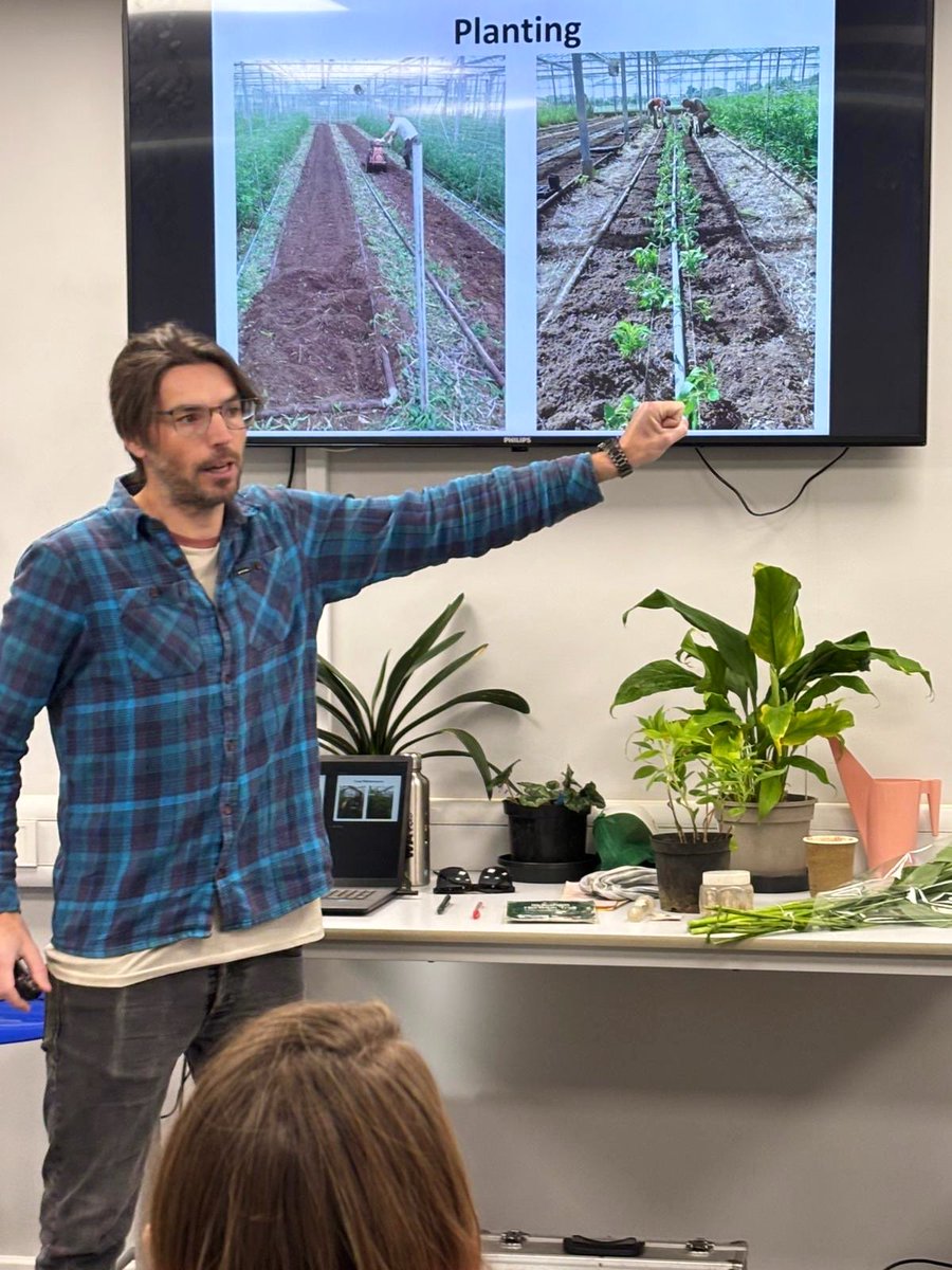 Crosslands Flower Nursery👨‍🌾🌿 tweet media