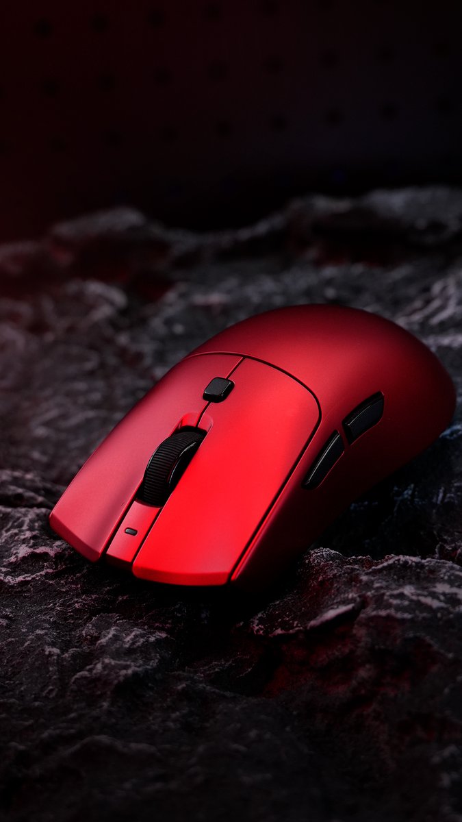 rawmesports's tweet photo. 👏Metallic Red MH01 Gaming Mouse for Medium and Large Hand.
🛒Different configurations👇:
https://t.co/JbEzcffQje
#redmouse #mh01 #rawm https://t.co/z3cg1xdCVF