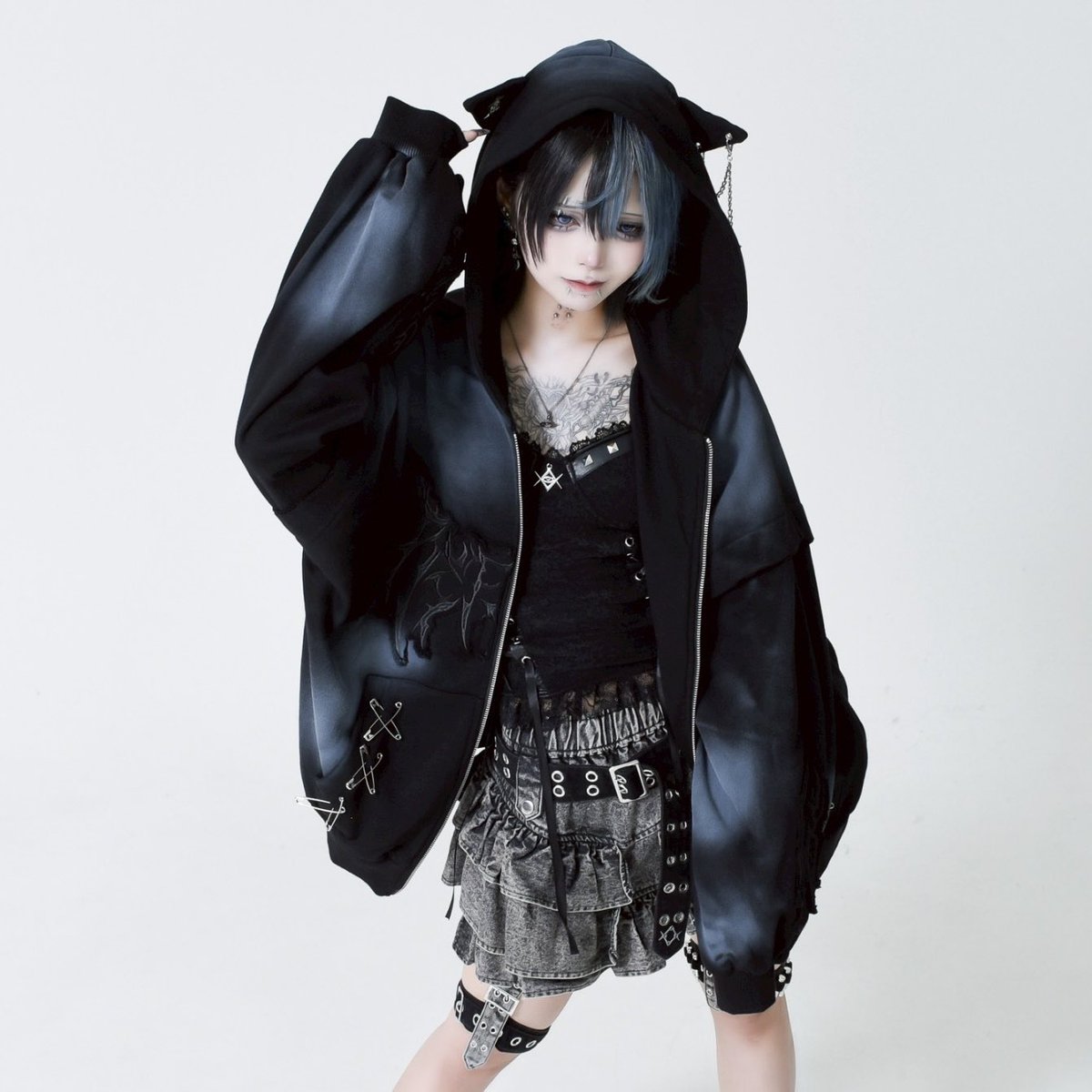 _REFLEM's tweet image. 【A&apos;GEM/9×.KOM ZOZOTOWN店】

11月22日(土)12時より販売開始

※下記URLよりご購入いただけます。

zozo.jp/brand/reflem/?…