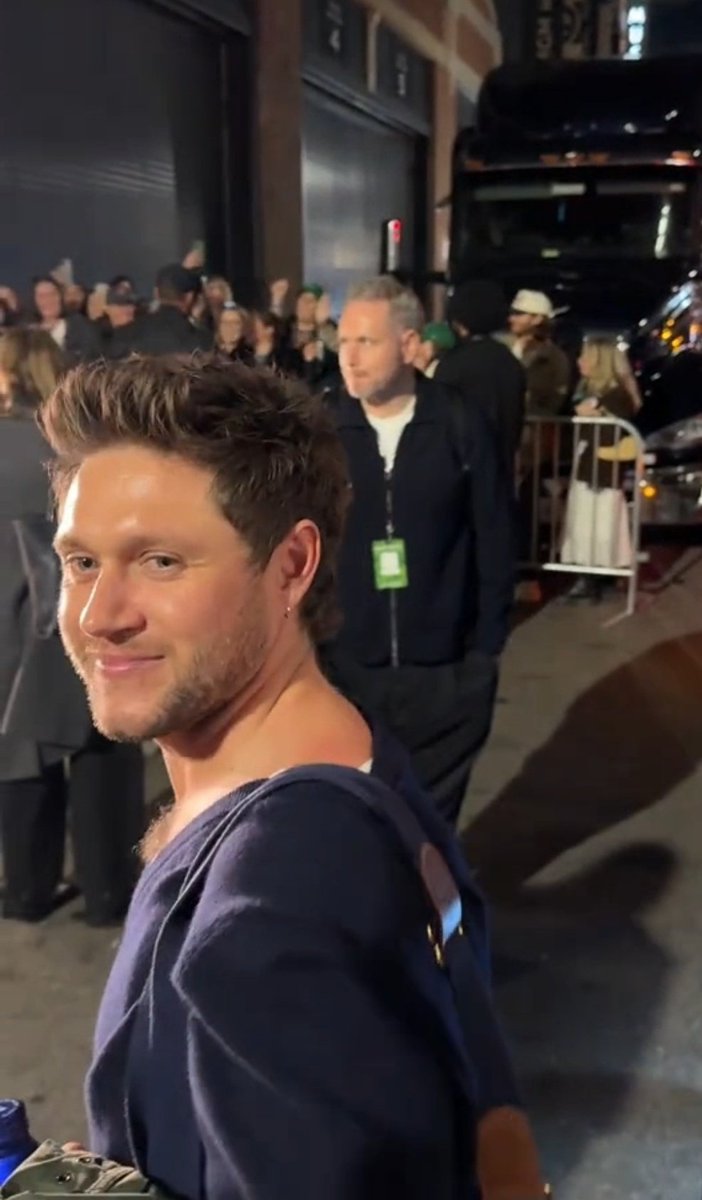 niallontours's tweet image. Niall Horan last night in Boston!

via tehemichael