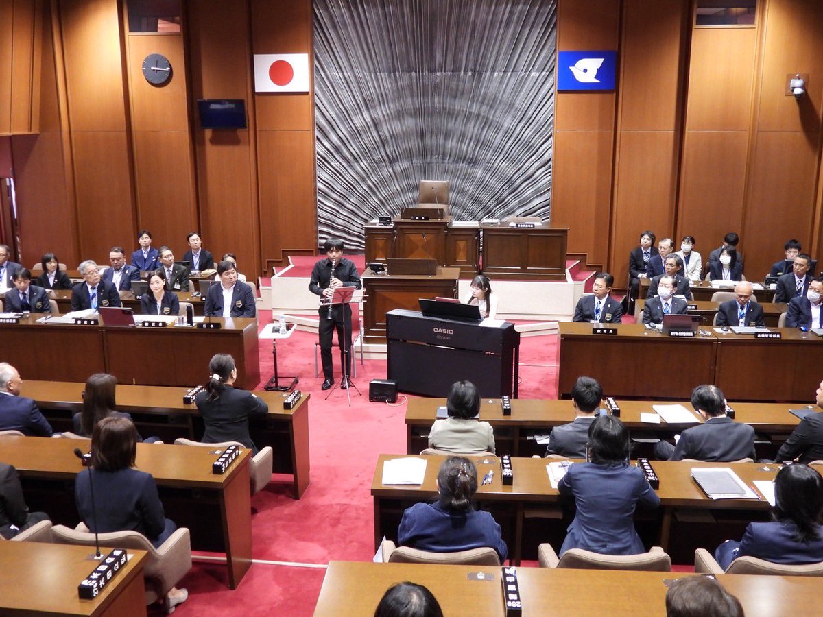 2025.11.21
江戸川区議会の議場コンサートにソロと伴奏で演奏させていただきました♪
電子ピアノでしたが、なかなか入ることのできない議場で、様々な方に聴いていただけて嬉しかったです。
ありがとうございました！