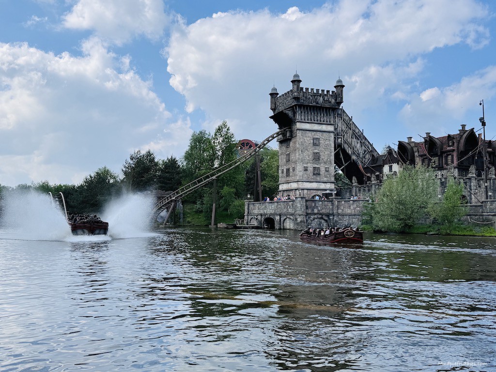 It also shows you the queue times and the best way to get across the park from one ride to another.

Read more 👉 lttr.ai/AlR26

#EftelingThemePark #EftelingItinerary