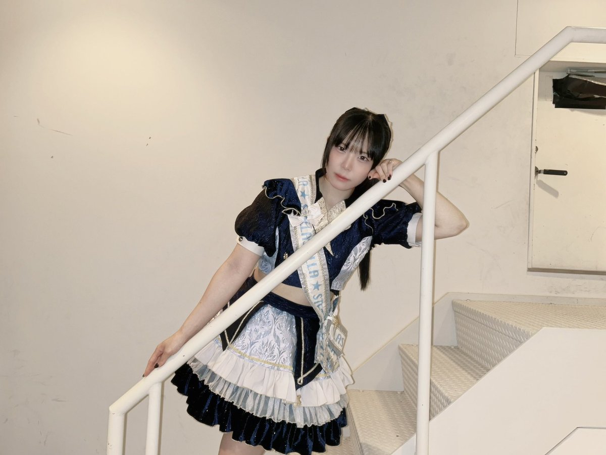 fuyuwosagashite's tweet image. 明日は2回しLIVEです🏋️‍♀️

🎁 2回し入特 【 ステステくじ 】
🎟 手売りチケット特典
【 写メ+チケットサイン 】または【 15秒動画 】

1日いっしょに楽しみたい！
そしてワンマンのチケットもGETしてほしい🌟
ｷﾐｶｹﾞﾌﾚﾝｽﾞ会いたいです、何卒💘