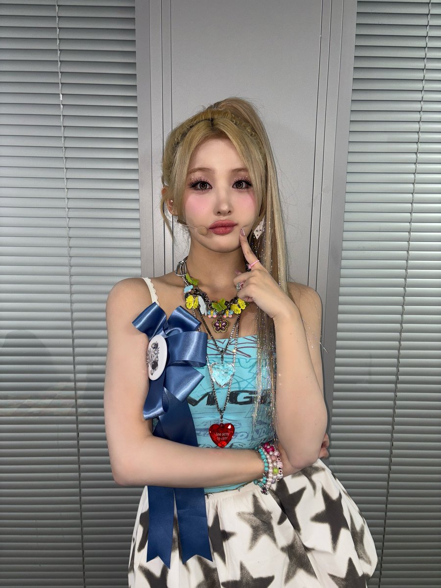 KIOF_ARCHIVE's tweet image. [인스타그램] 251121 쥴리 나띠 벨 하늘

KIOF_뮤직뱅크 Behind photo🍀

#KISSOFLIFE #키스오브라이프 #キスオブライフ #KIOF #JULIE #쥴리 #ジュリー #NATTY #나띠 #นัตตี้ #ナッティ #BELLE #벨 #ベル #HANEUL #하늘 #ハヌル