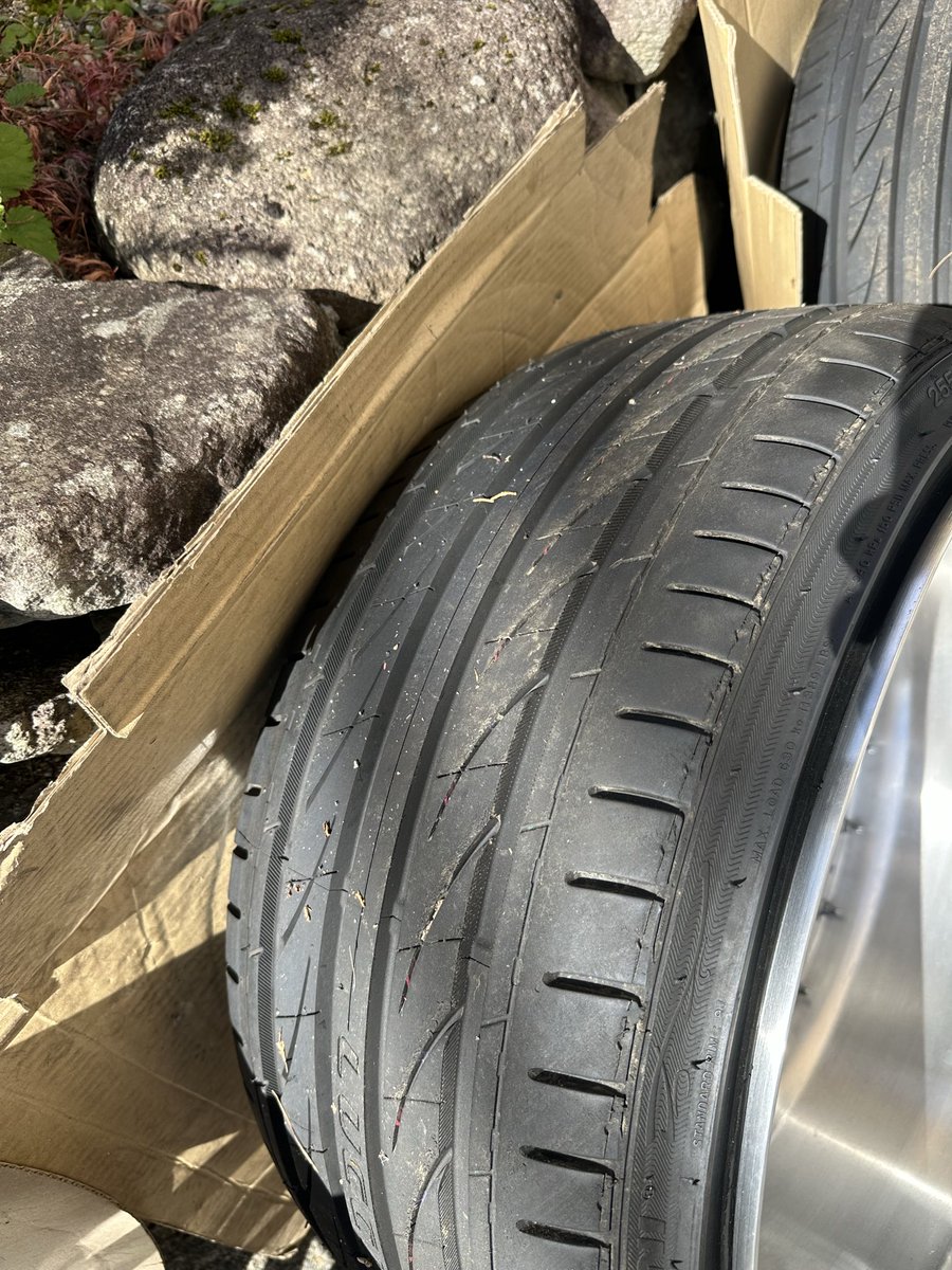 tw_mo_taaa0519's tweet photo. BBS LM20インチ タイヤホイール4本セット
リバレルしてすぐ車辞めたので美品だと思います!
すぐ売りたいので欲しい方いましたら連絡ください🙏
早急に売りたいので拡散して頂ける方拡散して頂けますと嬉しいです!
#BBS #bbs #bbsLM #20ヴェルファイア
#買い手募集中 #拡散希望 https://t.co/EwClP4IIeL