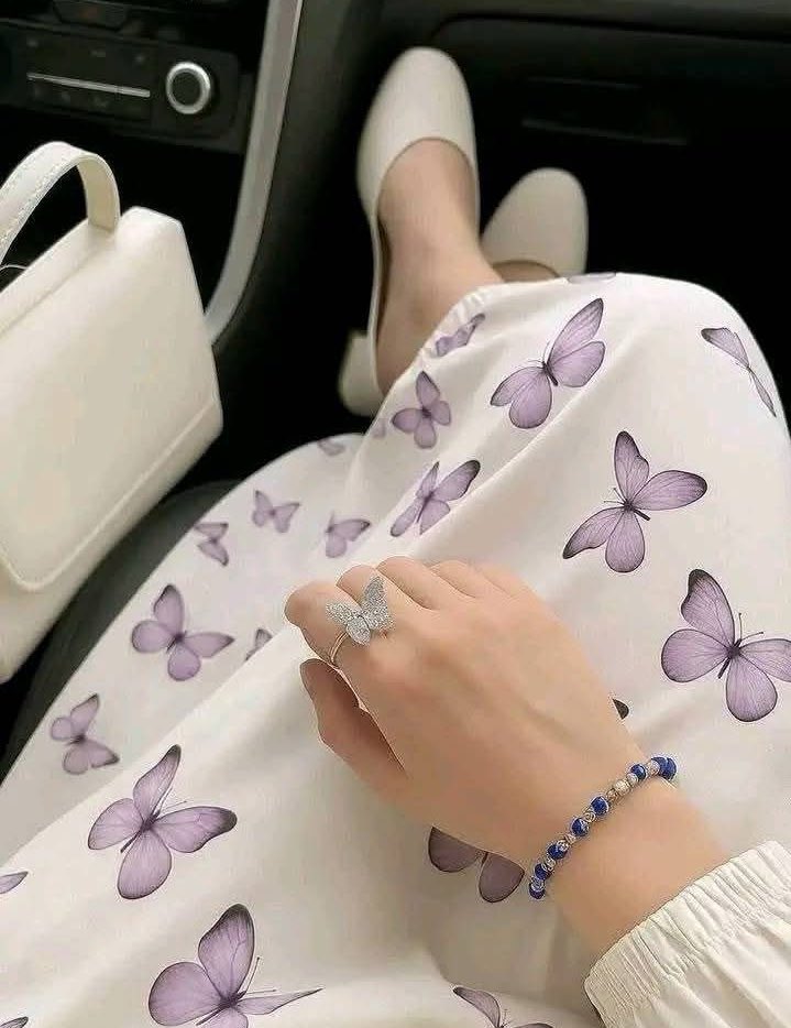 عشق تجھ سے ہوا تخیل میں 
تو   مری  پارسا  محبت  ہے 

       ♥️♥️