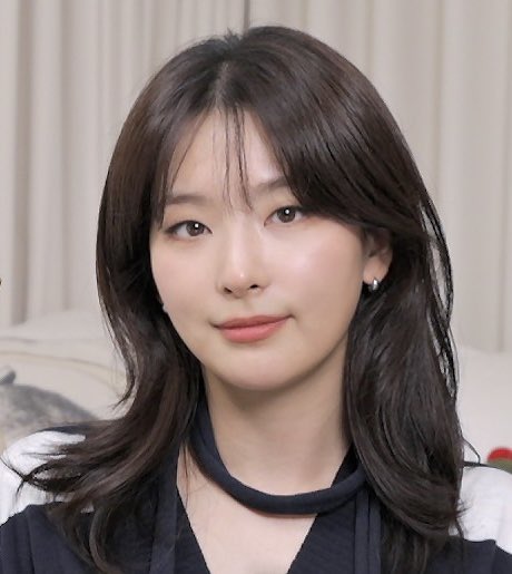 i love seulgi cosmic in eyes😘🐻👰‍♀️🇰🇷 tweet media