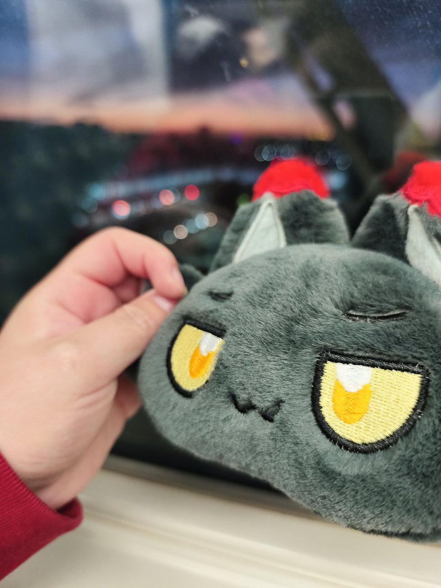 到家囉~~~
結果忘記帶鑰匙回來:D....
多災多難阿 (⁠・⁠∀⁠・⁠)
這個黃昏好好看 🥺✨