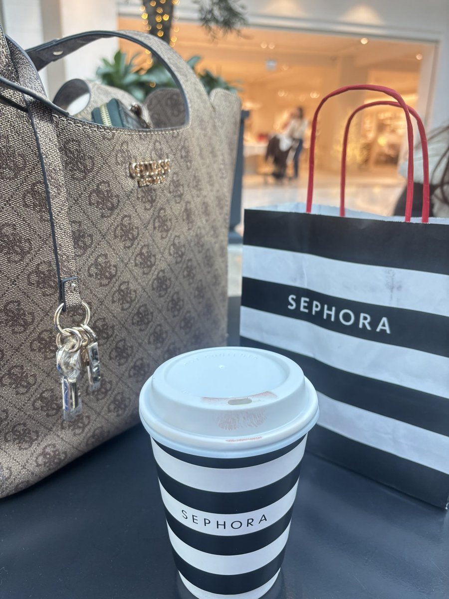 ilk defa kahve ikram ettiler bizde birileriyiz