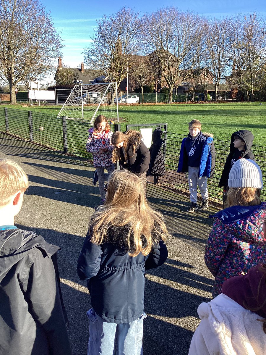 Oak Class have had Play Leader training this morning! 
We have looked at the qualities of positive leaders and role models, explored new games and practiced how we can use these in school.
