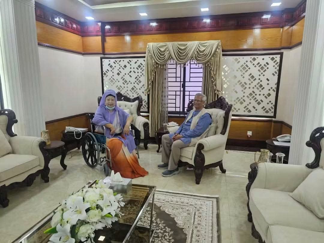 দেশনেত্রী বেগম খালেদা জিয়া ও ড. মুহাম্মদ ইউনূসের একান্ত আলাপচারিতা | সশস্ত্র বাহিনী দিবস উদযাপন উপলক্ষে সংবর্ধনা অনুষ্ঠান।

সেনাকুঞ্জ, ঢাকা সেনানিবাস | ২১ নভেম্বর ২০২৫, শুক্রবার
#সংবর্ধনা #সশস্ত্রবাহিনীদিবস #খালেদাজিয়া #KhaledaZia #বিএনপি #BNP