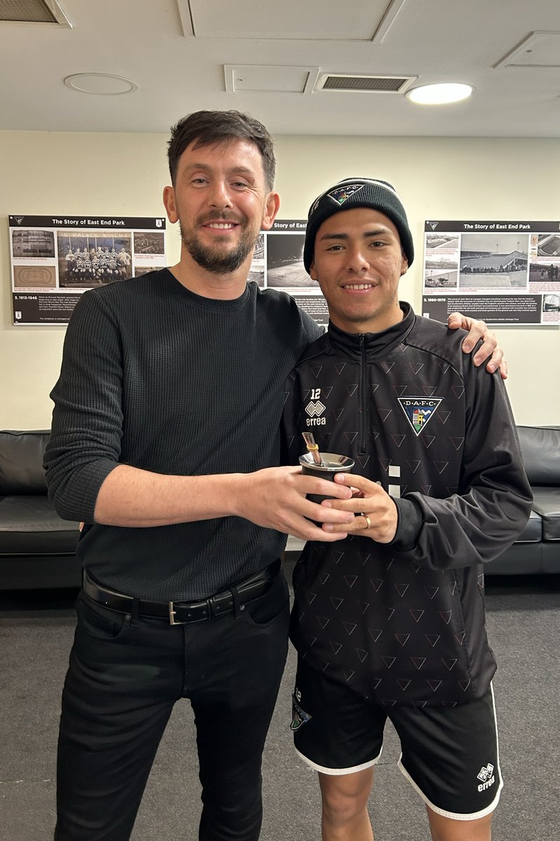 officialdafc's tweet image. This week we had a visit from #DAFC fan Josef, originally from Dunfermline but now based between South America and China, running a company that helps facilitate trade between Asia and South America.

Josef popped into KDM Group East End Park to gift Jefferson a home comfort gift…