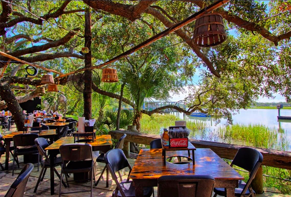 CrabShackTybee's tweet image. 🌴 Enjoy our Patio, year round!🌴
Our patio is ready to welcome you year-round, with heaters to keep you warm while you enjoy your seafood favorites!🌬️

“Where the elite eat in their bare feet”

#TheOriginalCrabShack #WinterDining #CozyPatio #SeafoodLovers #TybeeIsland