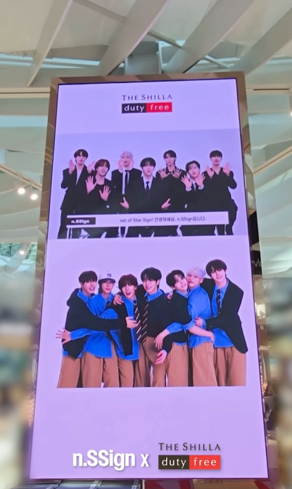 Kkorepo's tweet image. 「n.SSign」、「新羅免税店」の映像送出中…「ときめきいっぱいの空港で探してください」（動画あり） 
#nSSign #エンサイン　　
🔗korepo.com/archives/16102…