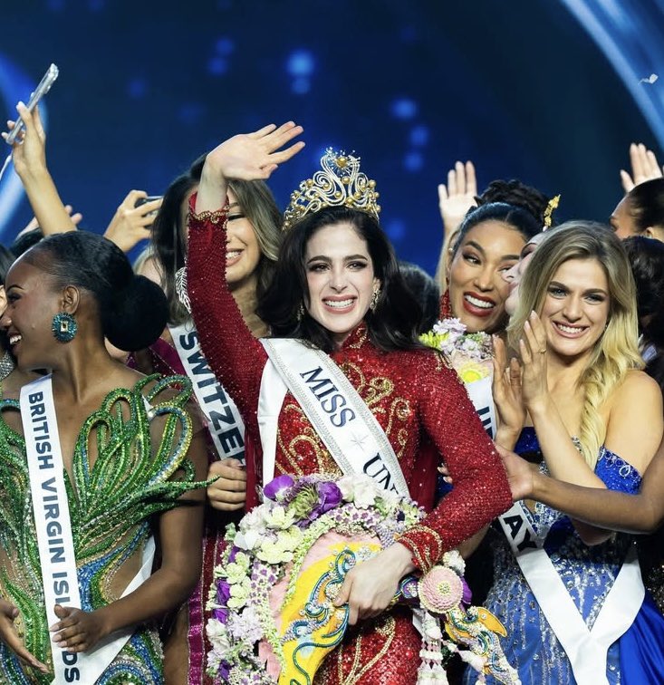 alex_cevallos2's tweet image. Nueva Miss Universo!