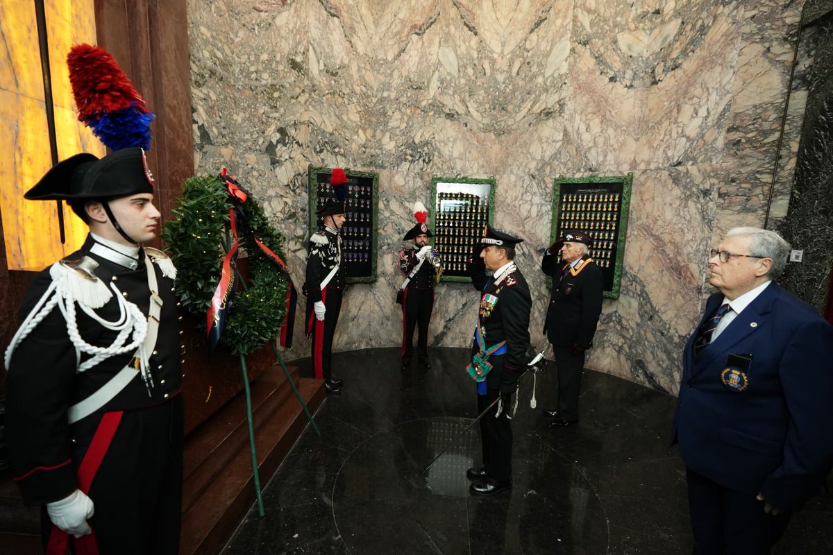 Arma dei Carabinieri tweet media