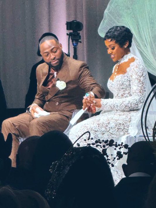 Happy birthday Ede’s finest🥰
My Fave❤️
May God continue to guide and keep you🙏🏻
<a href="/davido/">Davido</a>