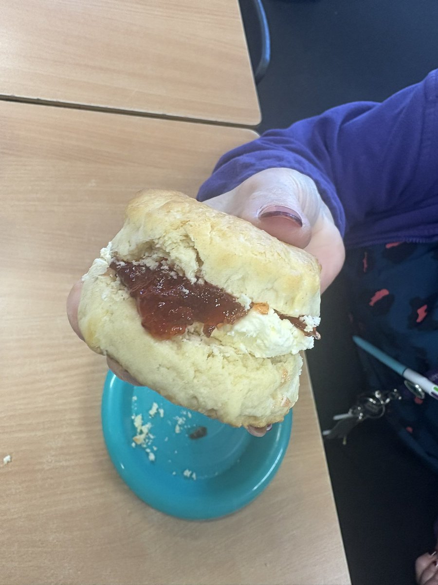 Freeholdc tweet media