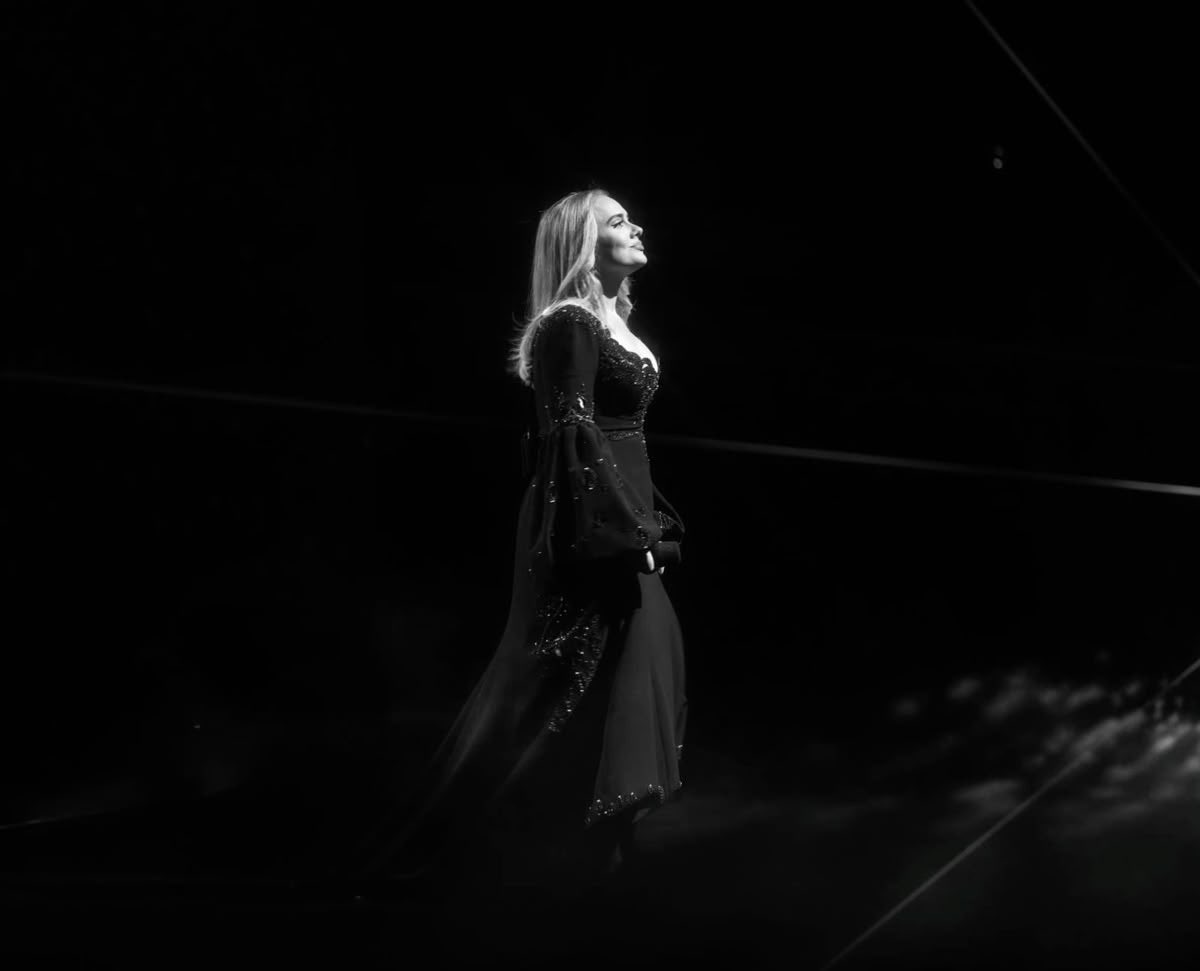 kaitlyn_ho99979's tweet image. This weekend means a lot of things, but it will always mean that she finally gets to live her new beautiful life. #OneYear #MemorieswithAdele @AdeleAccess